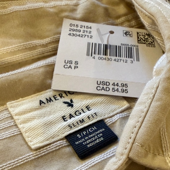 Brand new!!! American Eagle Outfitters Men's Light Tan Striped Shirt - Picture 2 of 5
